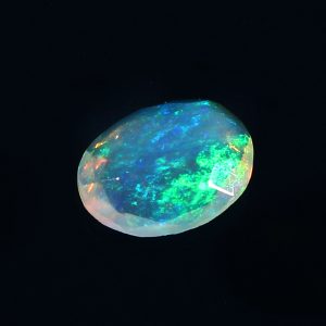 1.15 cts Natural ethiopian opal faceted yellow gemstone oval shape - 404