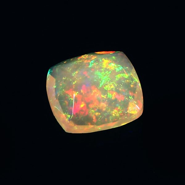 1.5 cts Natural ethiopian opal faceted yellow gemstone square shape - 406