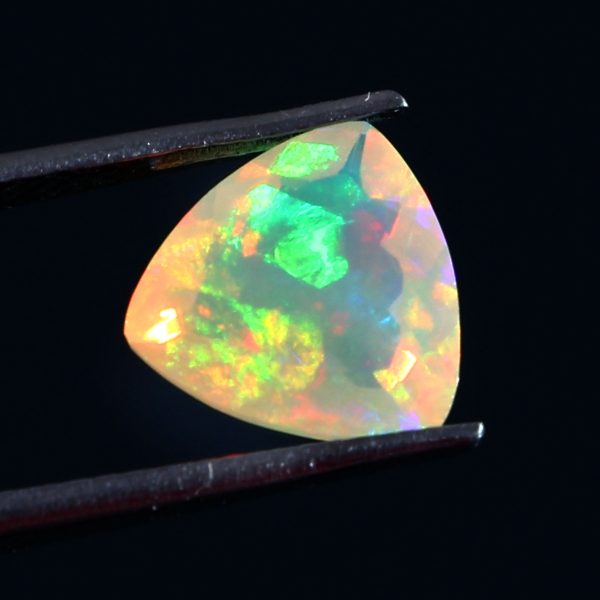 1.8 Cts Natural ethiopian opal faceted yellow gemstone trillion shape - 411