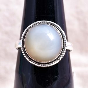 Natural Moonstone & Solid 925 Sterling Silver Gemstone Ring - R 1527
