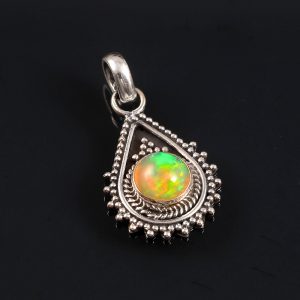 Ethiopian Opal Stone 925 Sterling Silver Pendant Jewelry P-597