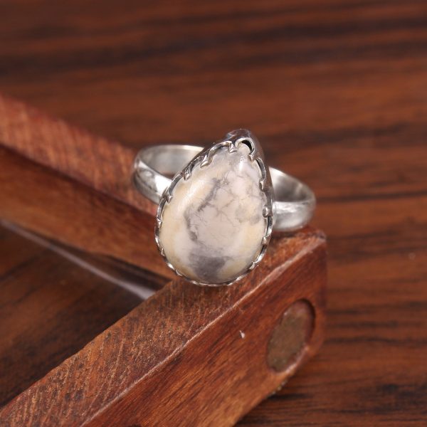 Natural Howlite & Solid 925 Sterling Silver Gemstone Ring - R 1304