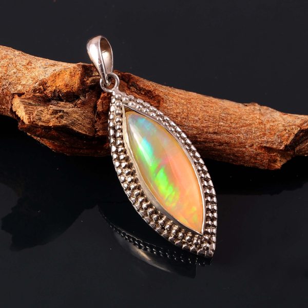 Ethiopian Opal 925 Sterling Silver Pendant Jewelry, Opal Jewelry P-517
