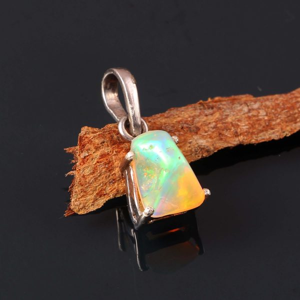 Natural ethiopian Opal Stone 925 Sterling Silver Pendant Jewelry P-540