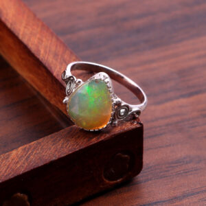 Natural Ethiopian White Opal 925 Sterling Silver Gemstone Ring - R340