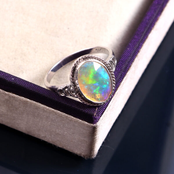 Natural Ethiopian White Opal 925 Sterling Silver Gemstone Ring - R363
