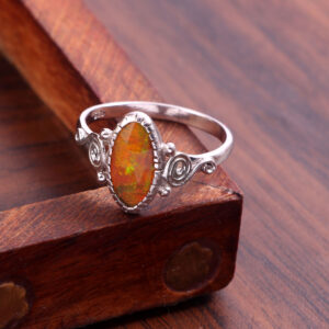 Natural Ethiopian White Opal 925 Sterling Silver Gemstone Ring - R345