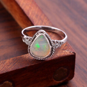 Natural Ethiopian White Opal 925 Sterling Silver Gemstone Ring - R338