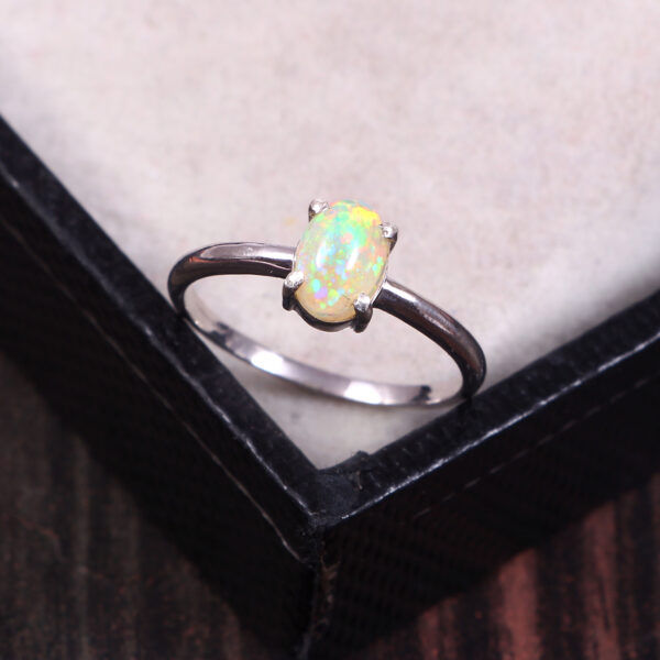 Natural Ethiopian White Opal 925 Sterling Silver Gemstone Ring - R332