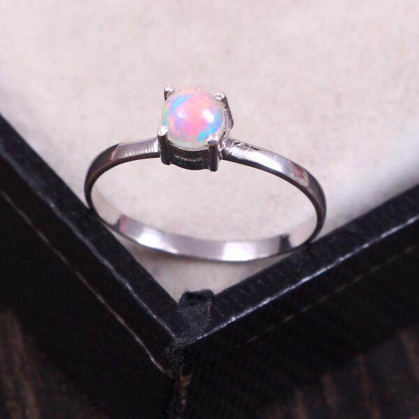 Natural Ethiopian White Opal 925 Sterling Silver Gemstone Ring - R315