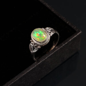 Gemstone Natural Ethiopian Opal 925 Sterling Silver Gemstone Ring - R631