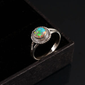 Gemstone Natural Ethiopian Opal 925 Sterling Silver Gemstone Ring - R657