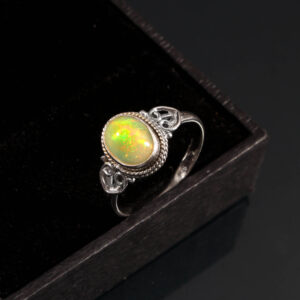 Gemstone Natural Ethiopian Opal 925 Sterling Silver Gemstone Ring - R624