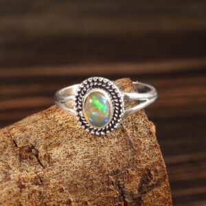 Gemstone Natural Ethiopian Opal 925 Sterling Silver Gemstone Ring - R636