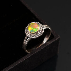 Gemstone Natural Ethiopian Opal 925 Sterling Silver Gemstone Ring - R656