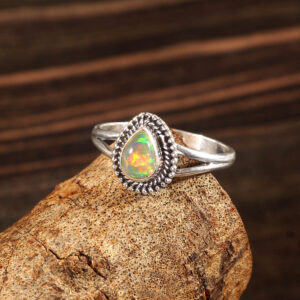Gemstone Natural Ethiopian Opal 925 Sterling Silver Gemstone Ring - R653
